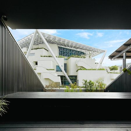 J Youai House 珍友愛 景觀包棟民宿 Тайнань Экстерьер фото