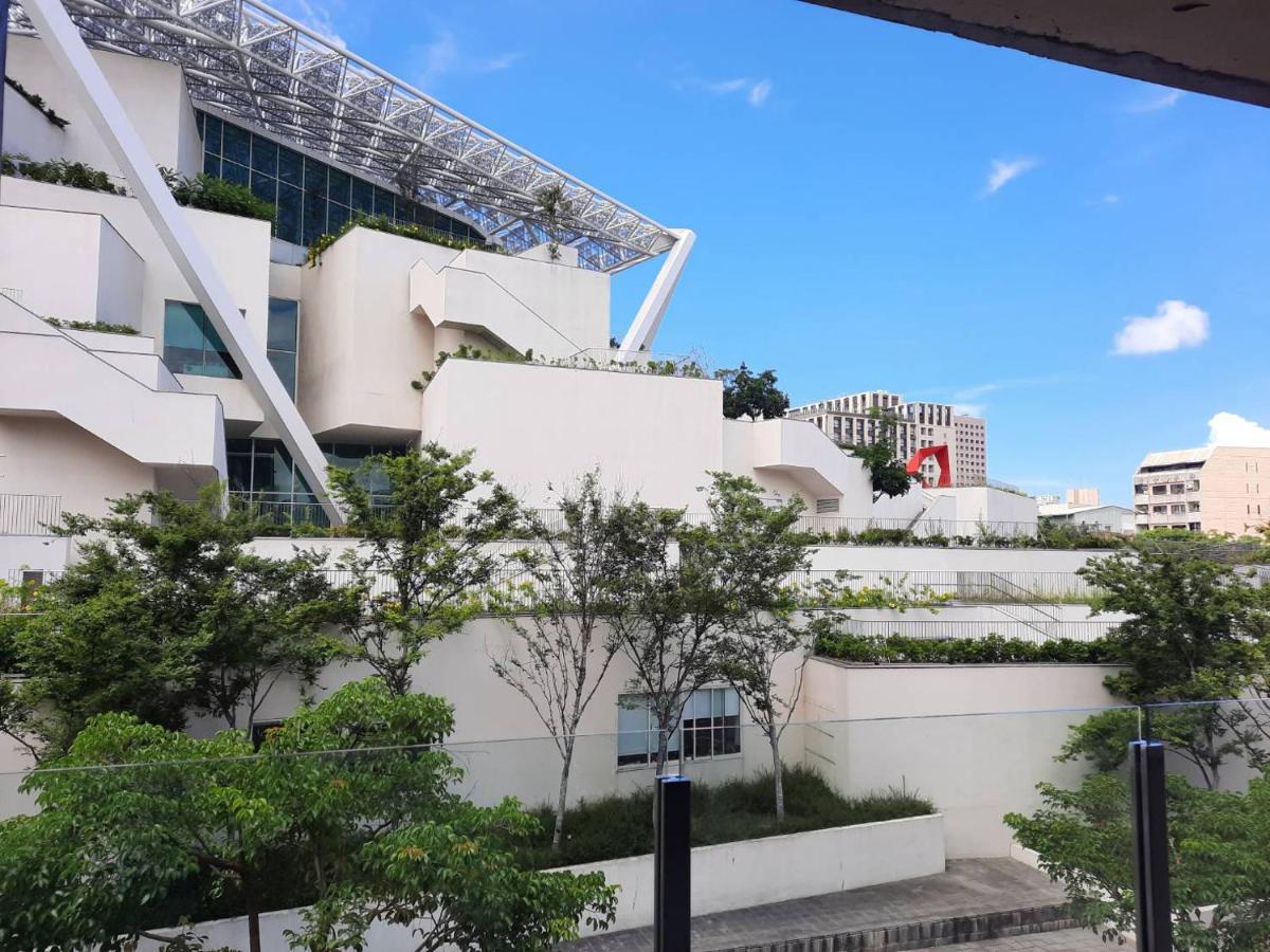 J Youai House 珍友愛 景觀包棟民宿 Тайнань Экстерьер фото