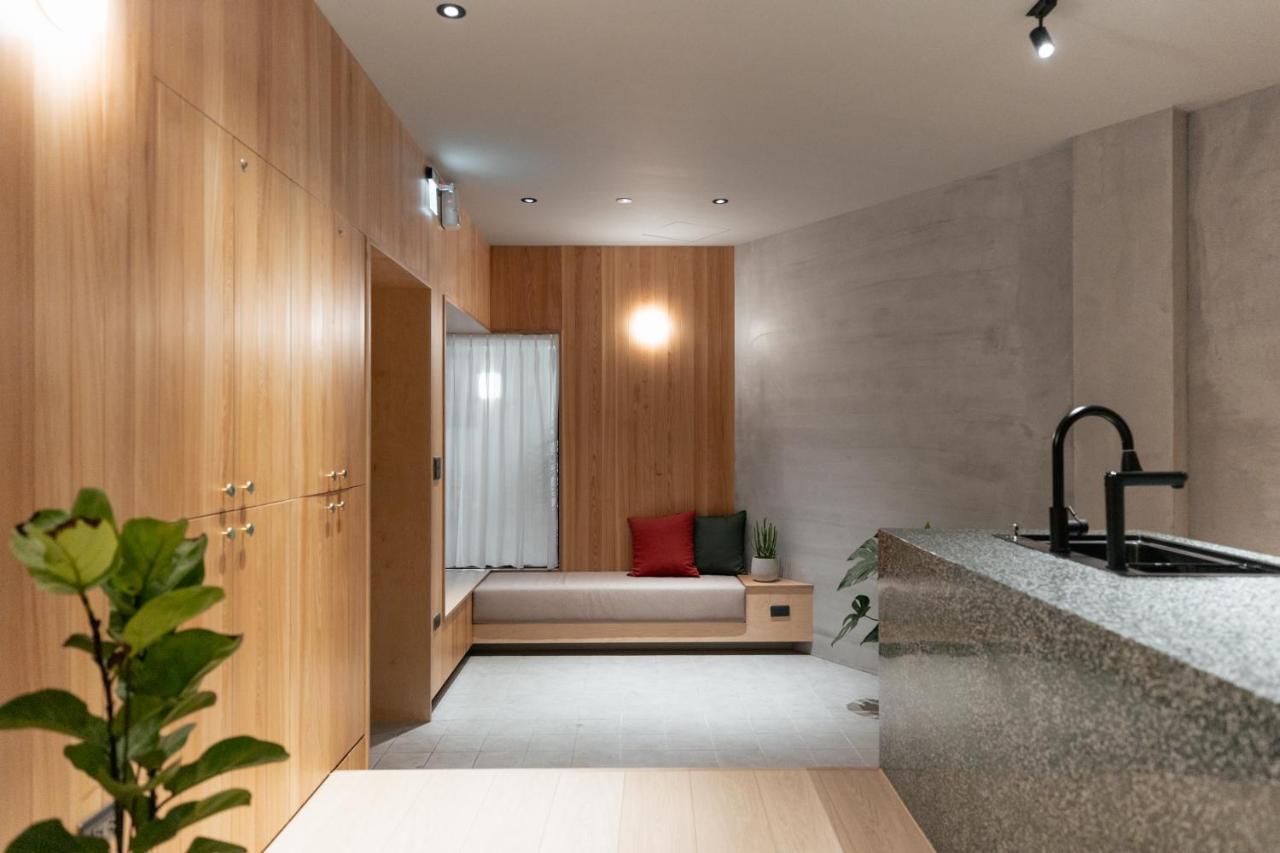 J Youai House 珍友愛 景觀包棟民宿 Тайнань Экстерьер фото