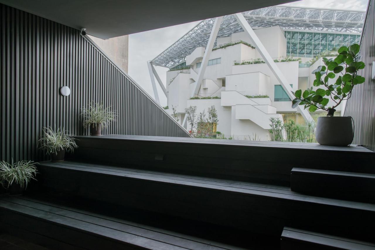 J Youai House 珍友愛 景觀包棟民宿 Тайнань Экстерьер фото