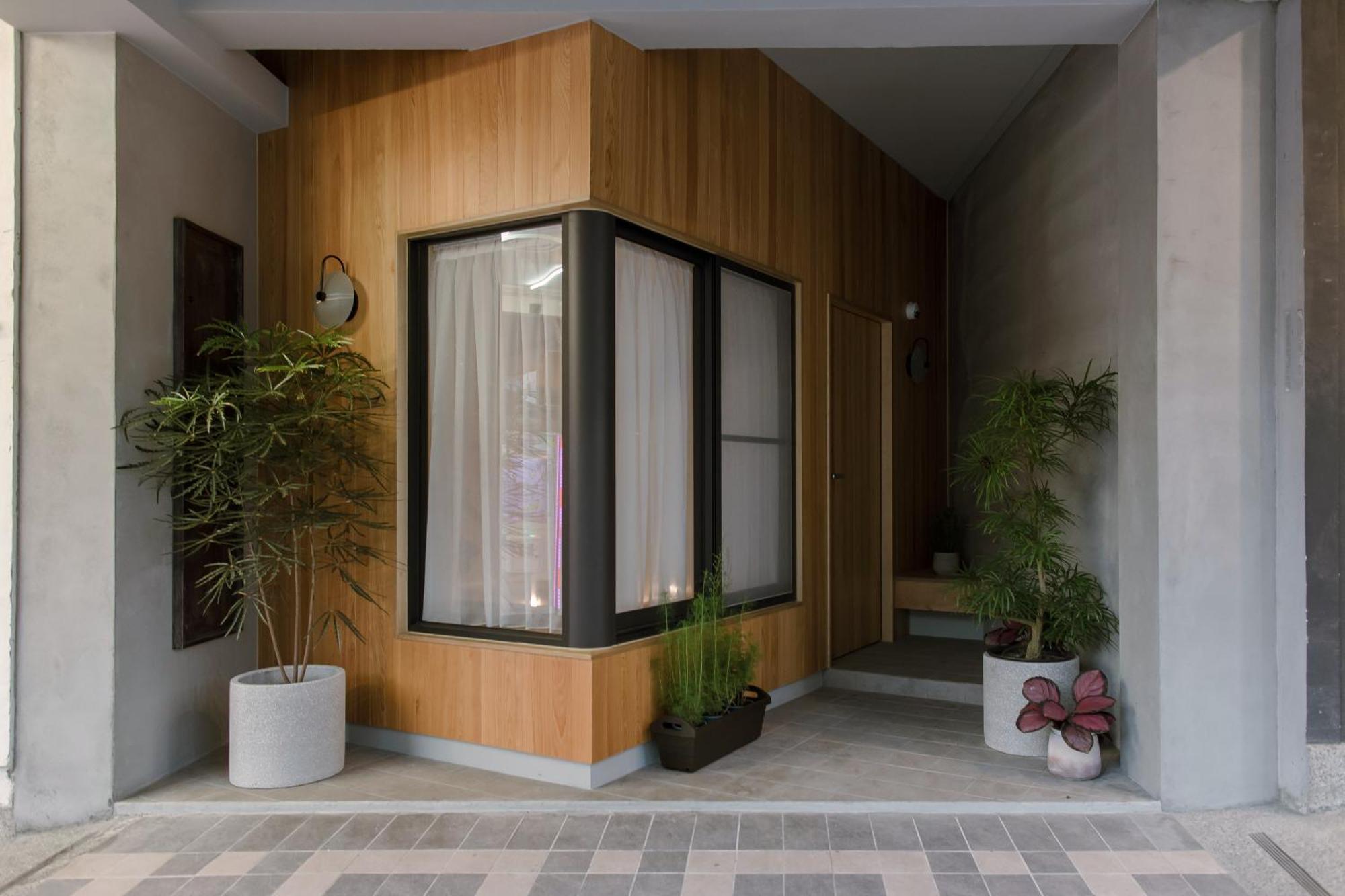 J Youai House 珍友愛 景觀包棟民宿 Тайнань Экстерьер фото